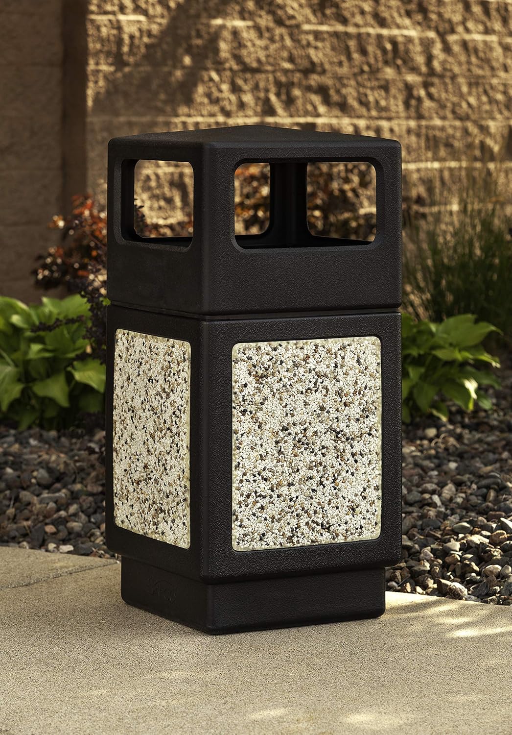 Safco Canmeleon Trash Can, 38 Gallons, Indoor and Outdoor Use, Durable & Weather-Resistant