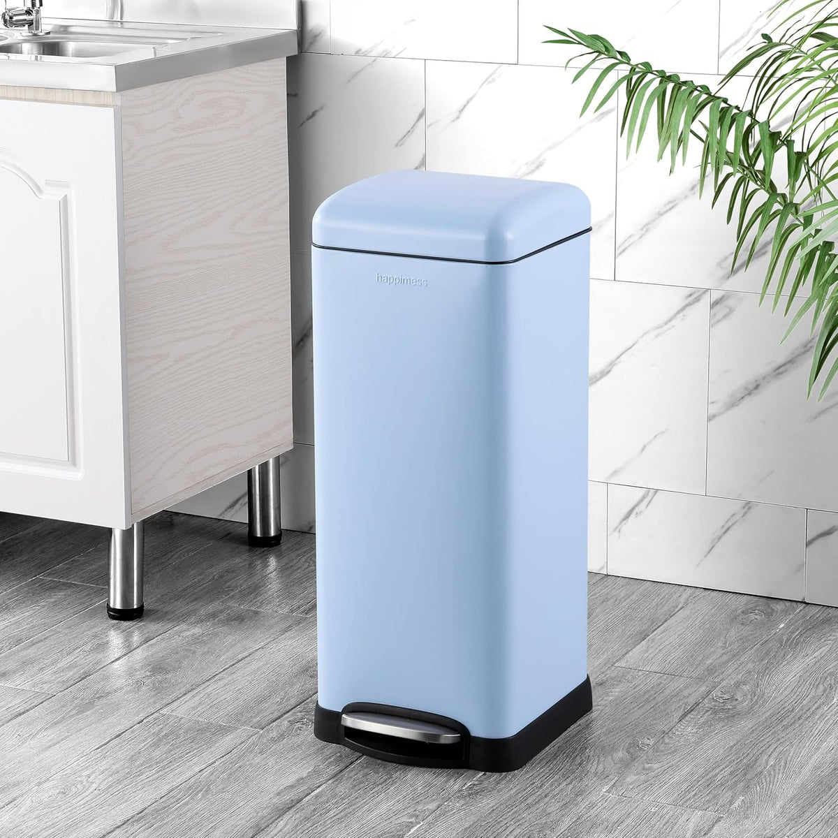 happimess HPM1007I Betty Retro 8-Gallon Step-Open Trash Can, Fingerprint Resistant, Modern