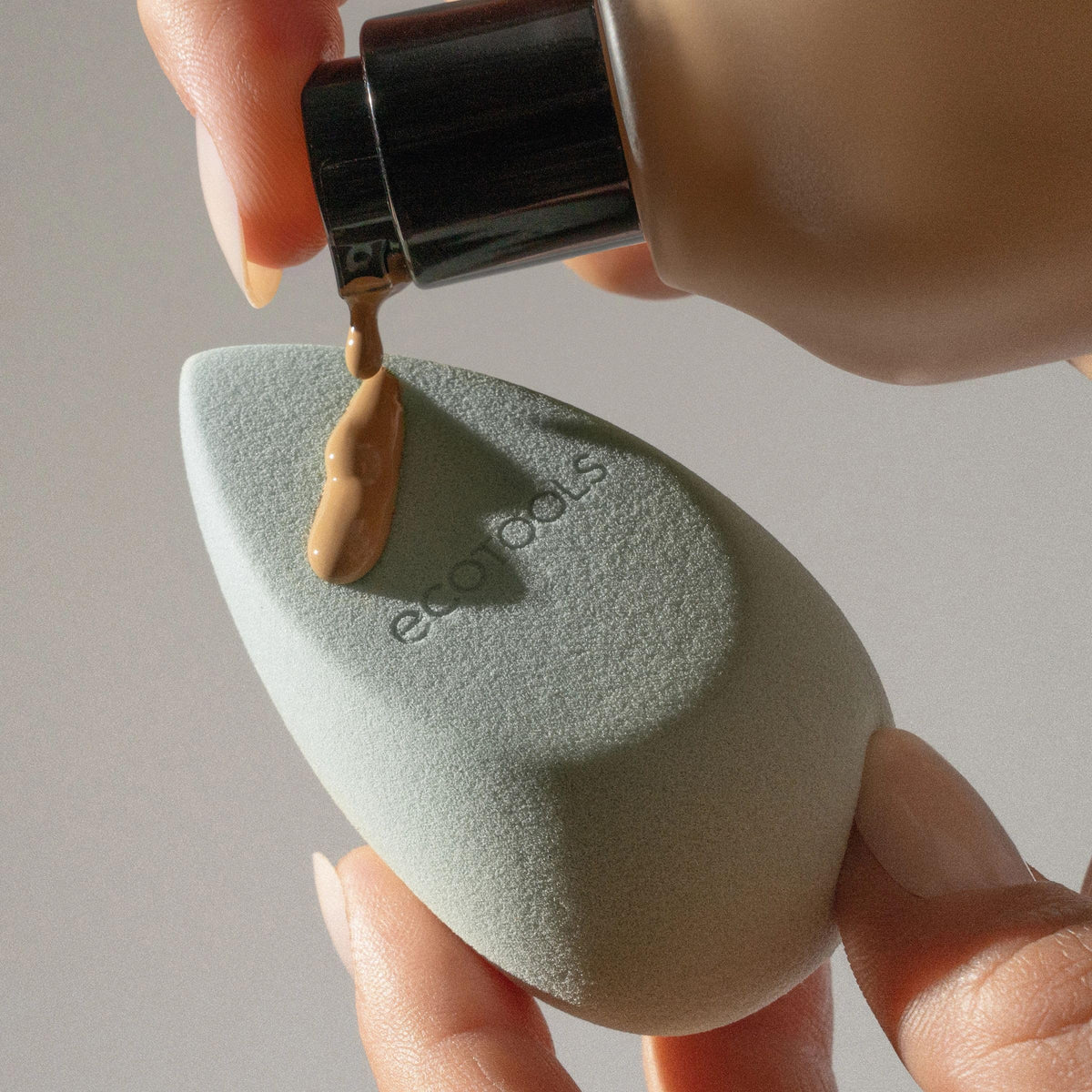EcoTools Blurring Blender Makeup Sponge Duo, Makeup Blender Sponge